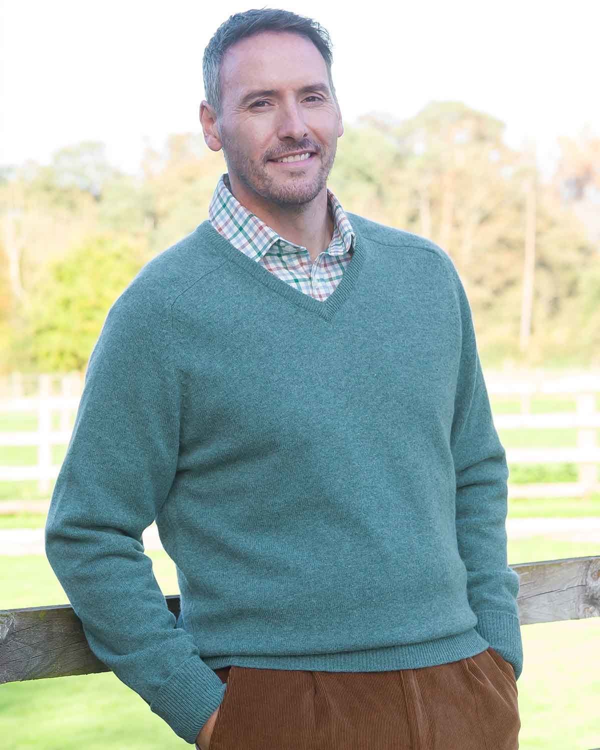 Lambswool V Neck Sweaters Mens