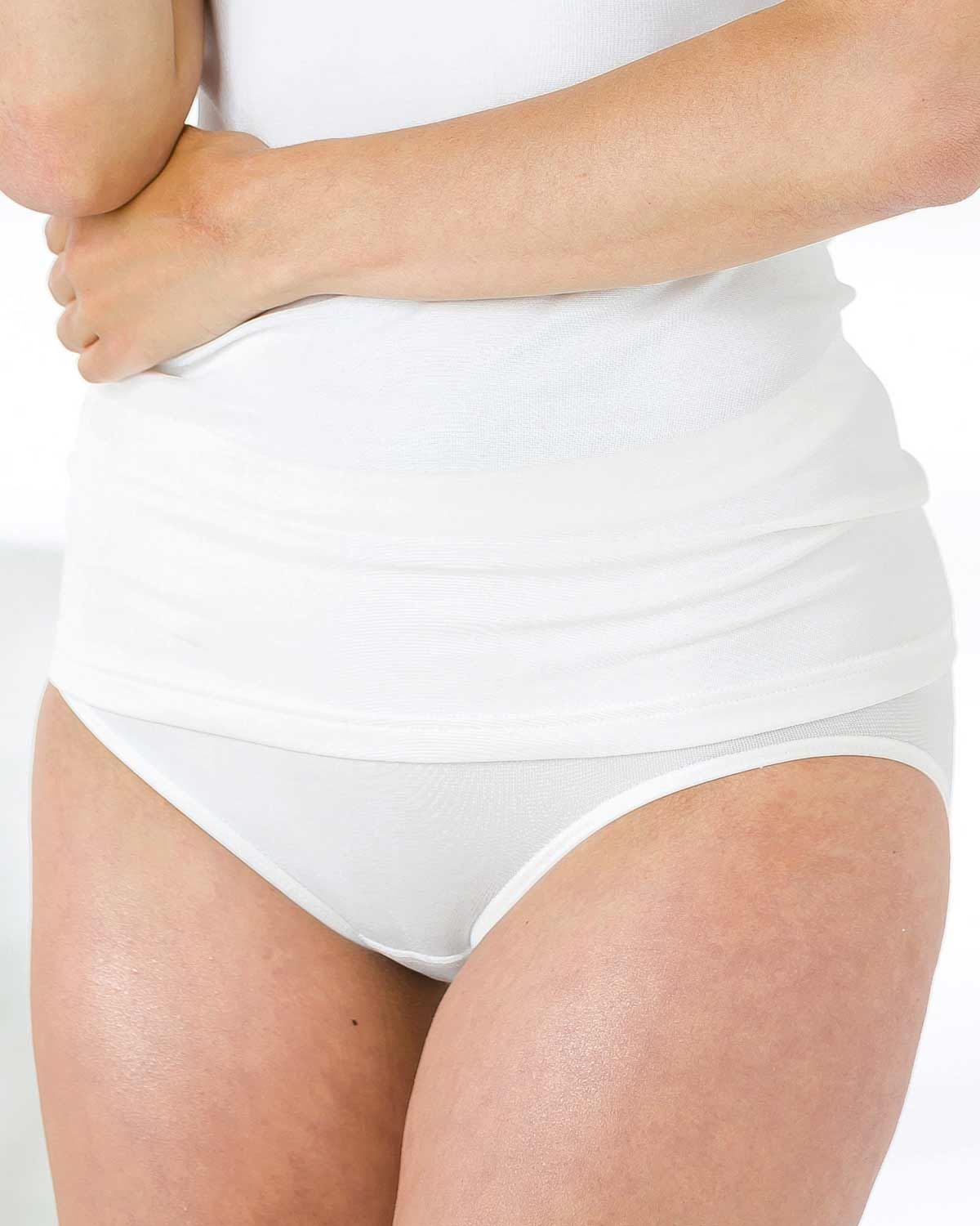 Ladies Seam-free Briefs. Available in White, Champagne or Black.