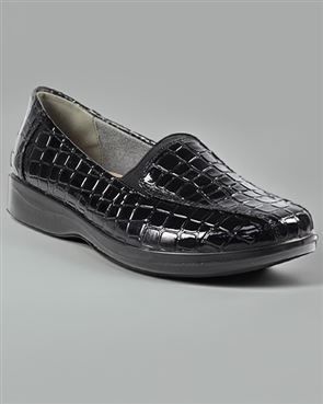 Old lady sales slip on shoes