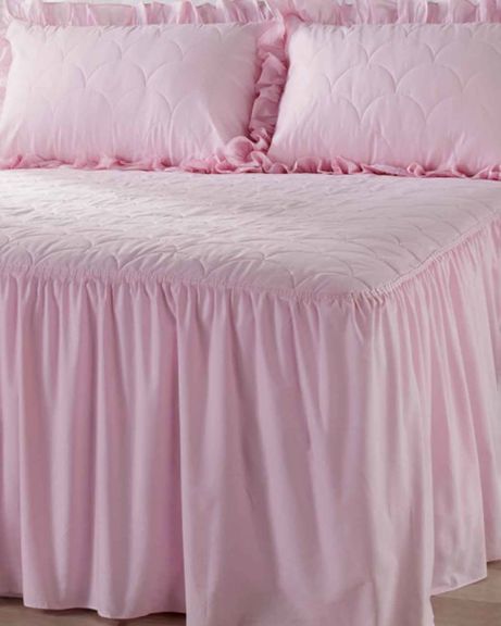 Lightly Quilted Charlotte Bedspread Set