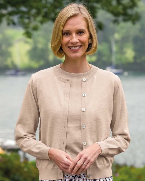 Merino Short Cardigan - Camel