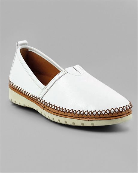Lunar Flutter Ladies Shoe