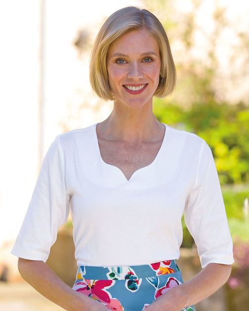 Jodie Sweetheart Neck 3/4 Sleeve Silky Cotton Top
