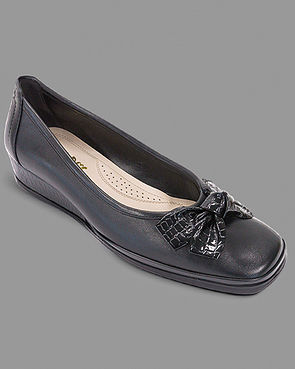 Van Dal Barbados II Shoe - Black